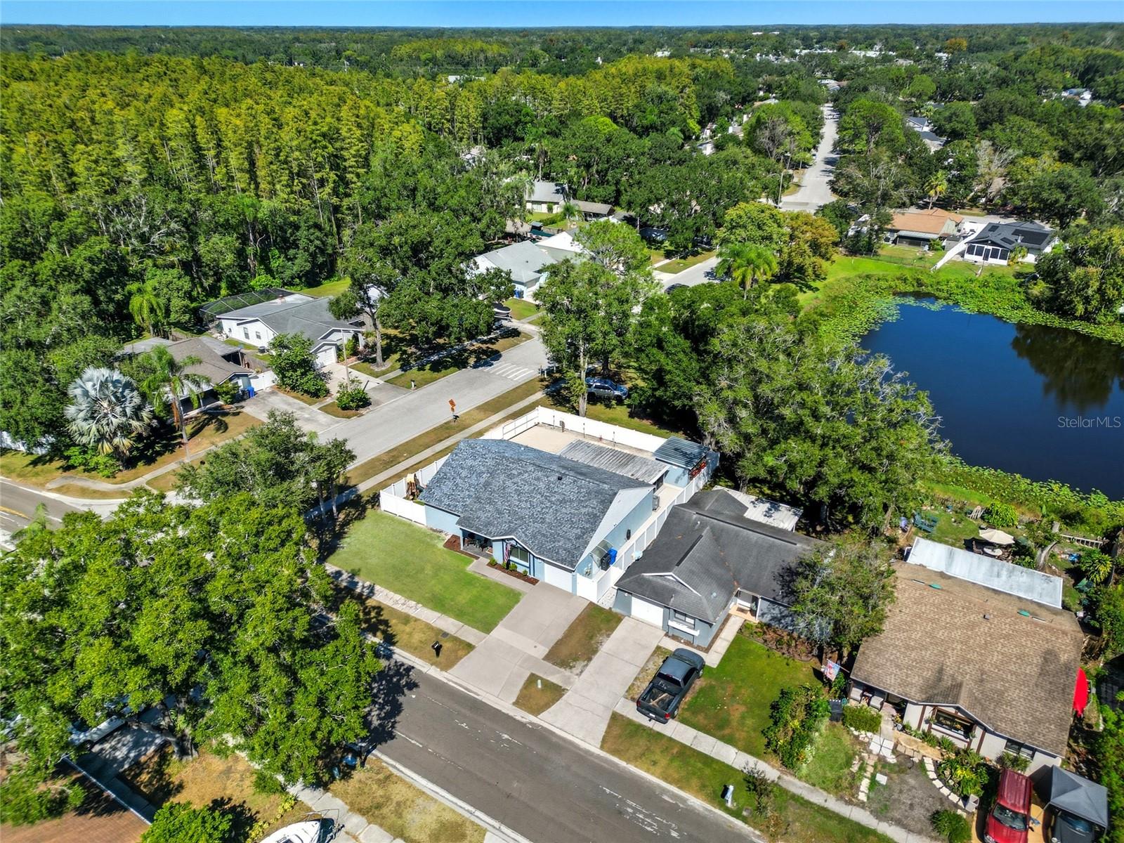 COUNTRY RUN UNIT II - Residential