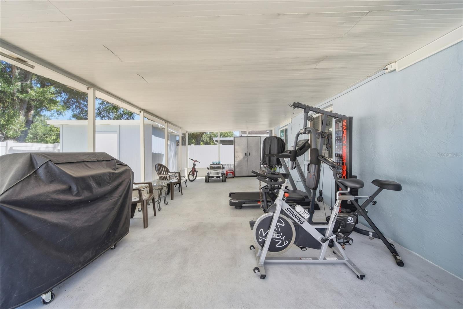 COUNTRY RUN UNIT II - Residential