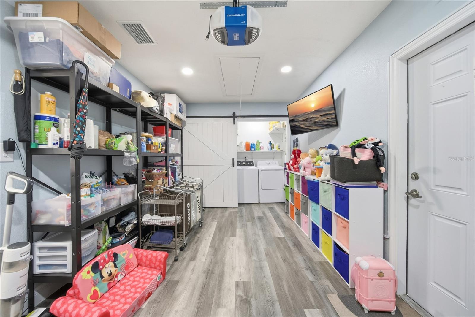 COUNTRY RUN UNIT II - Residential