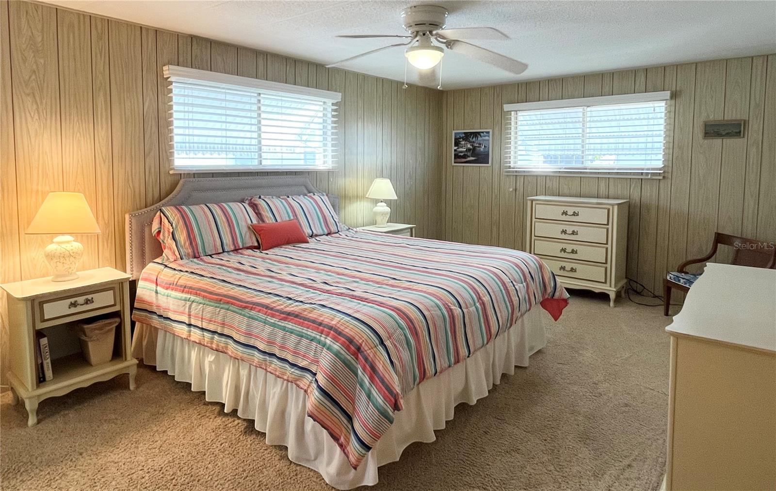 OAKWOOD MANOR - Residential