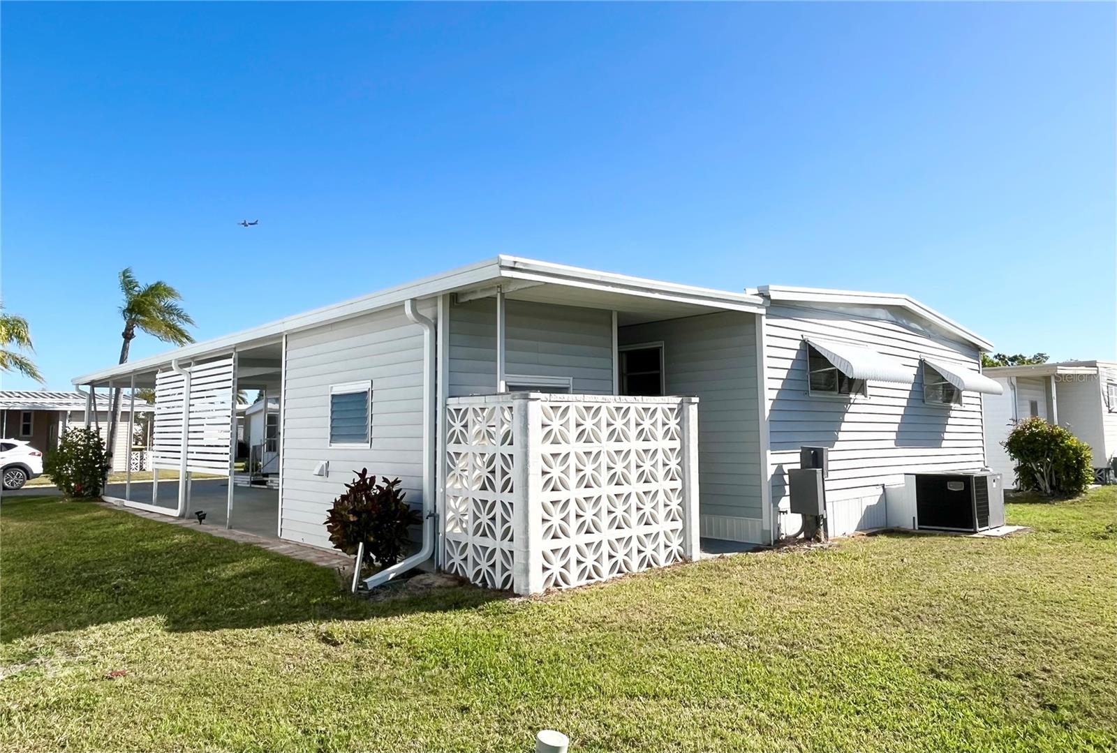 OAKWOOD MANOR - Residential