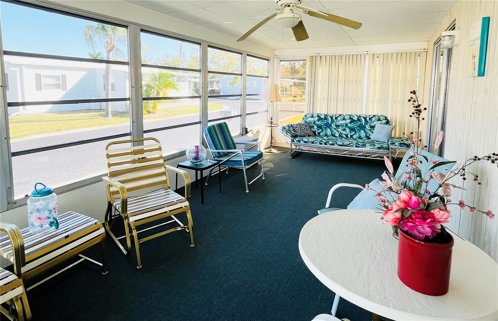 OAKWOOD MANOR - Residential