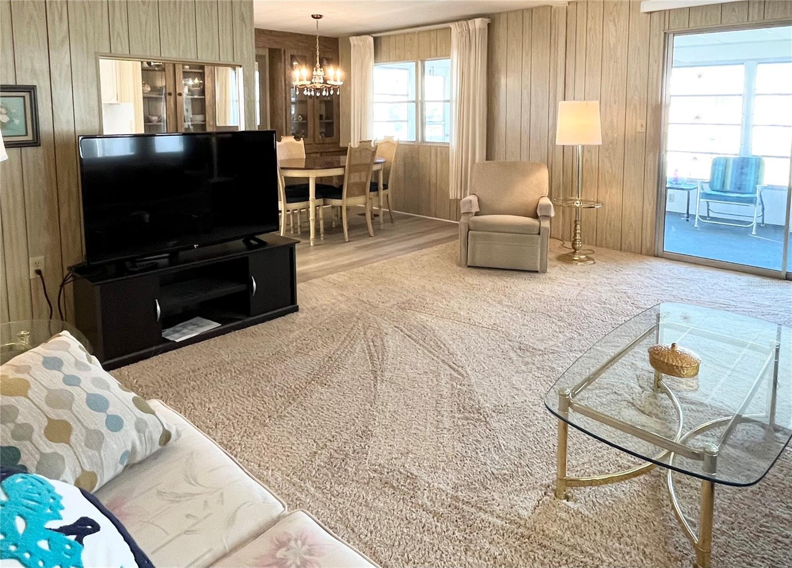 OAKWOOD MANOR - Residential