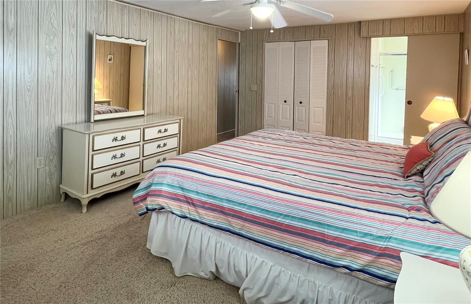 OAKWOOD MANOR - Residential