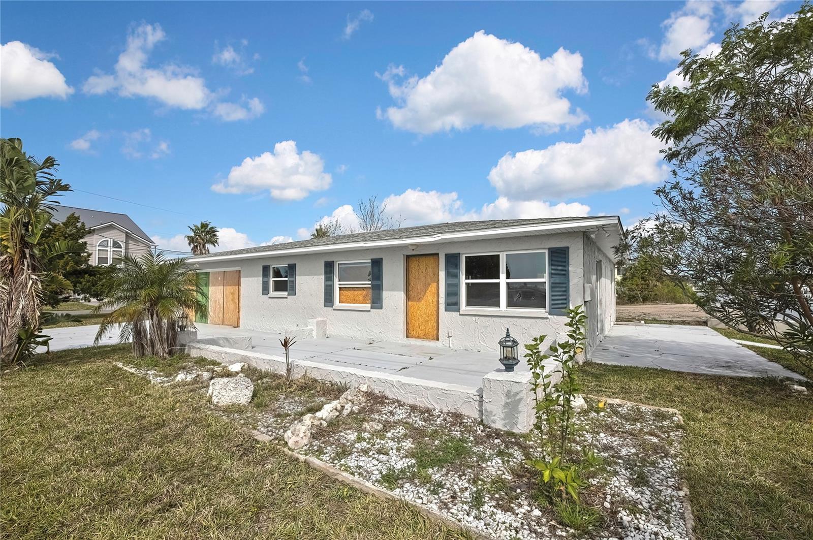 HERNANDO BEACH - Residential