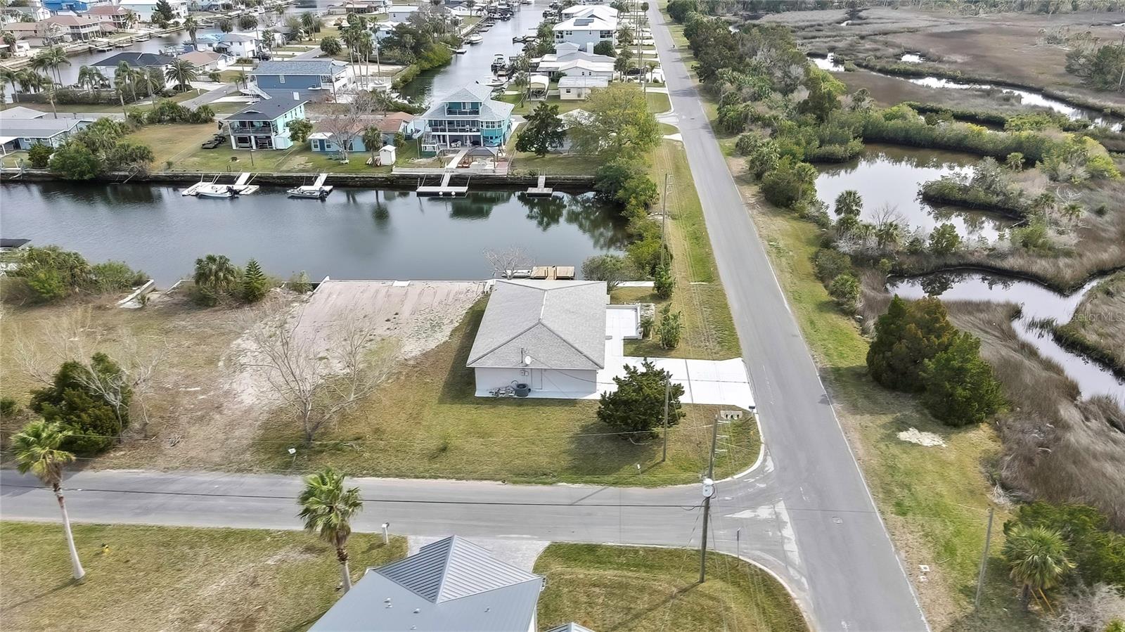 HERNANDO BEACH - Residential