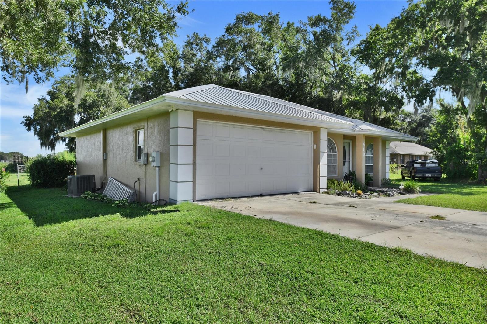 510 CLOVERLEAF DRIVE
