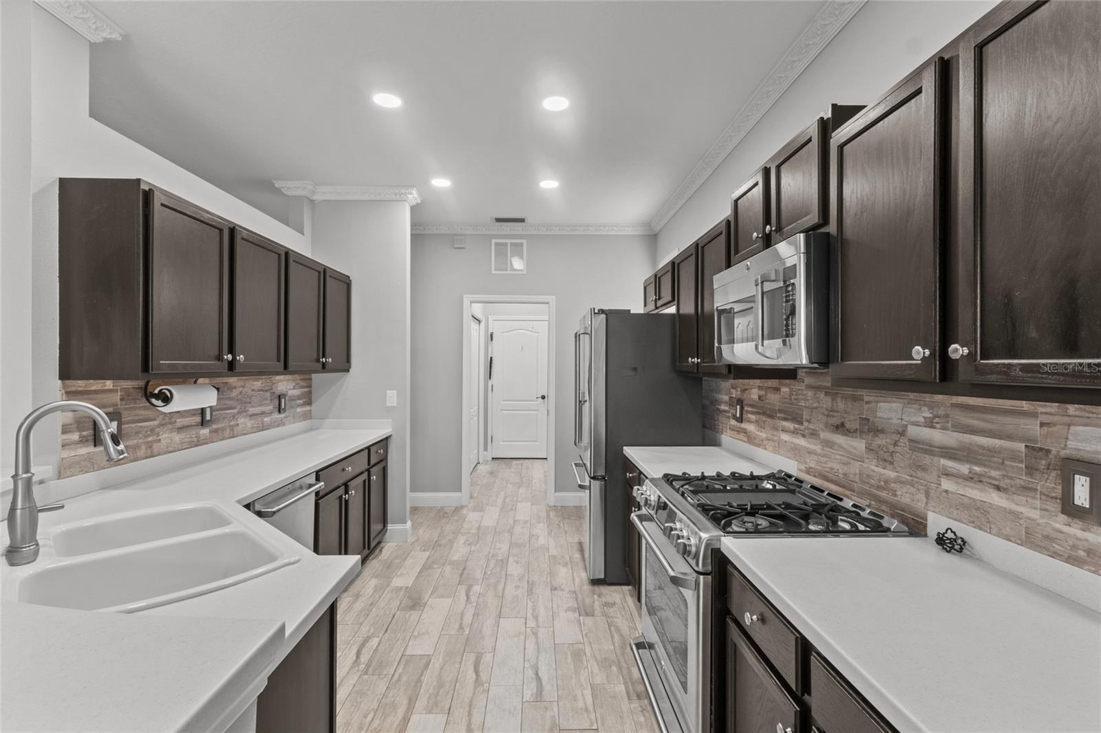 STONEYBROOK AT HERITAGE HARBOUR C-1 - Residential Lease