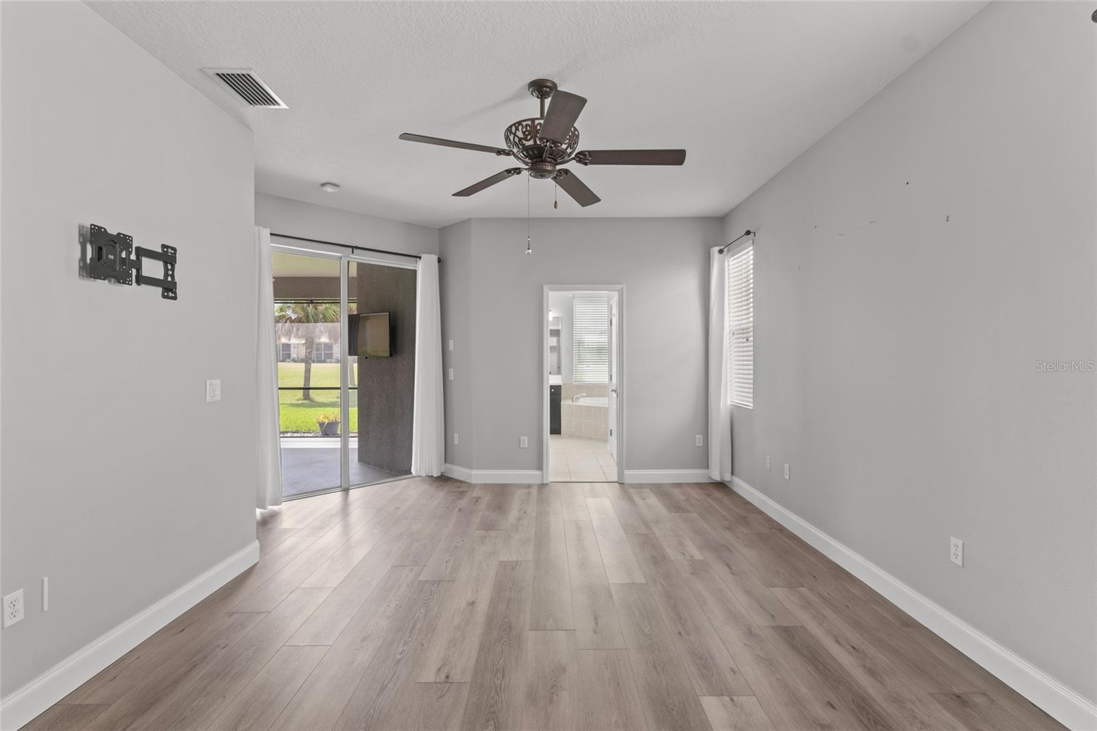 STONEYBROOK AT HERITAGE HARBOUR C-1 - Residential Lease