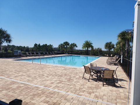 Tiny photo for 309 Irving Bend Drive, Groveland, FL 34736 (MLS # G5109022)