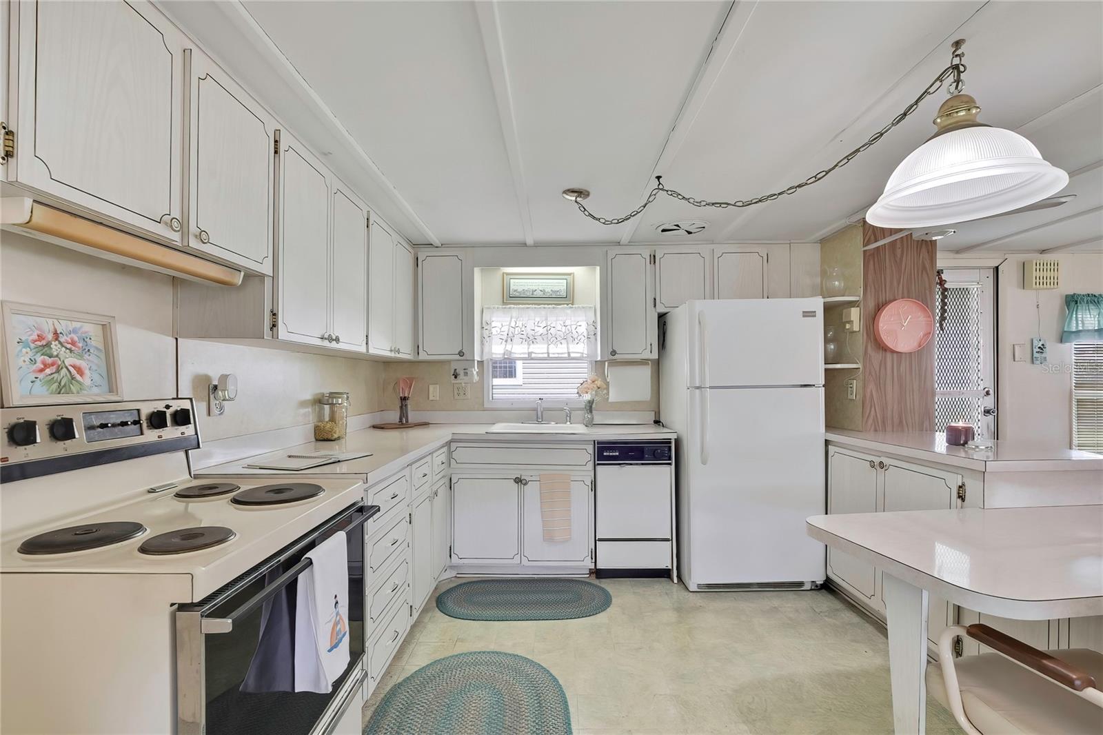 LAKE TARPON MOBILE HOME VILLAGE - Residential