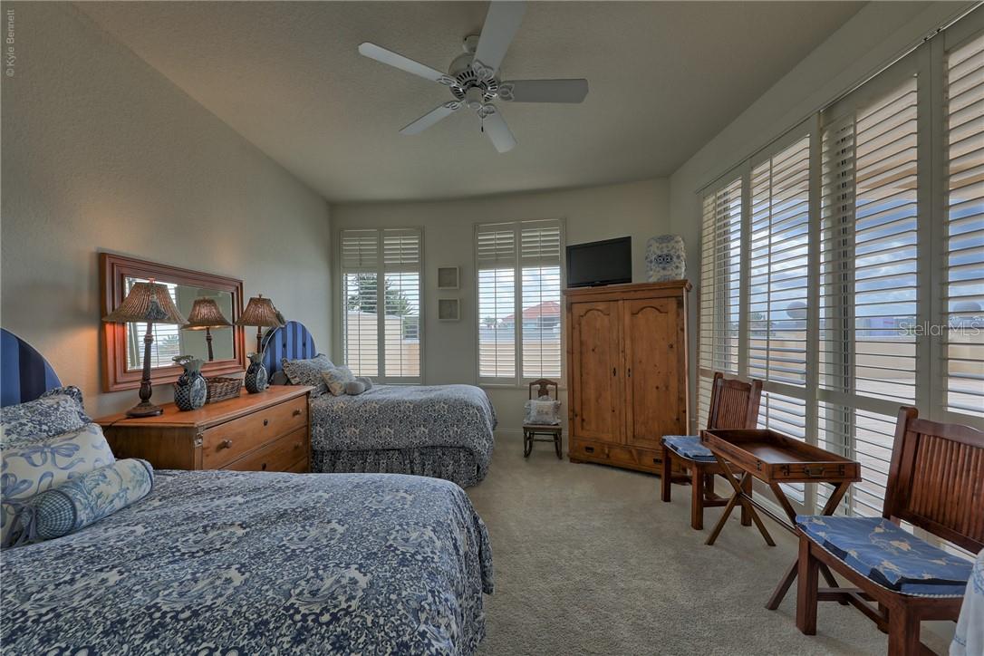 MANDALAY BEACH CLUB CONDO - Residential Lease