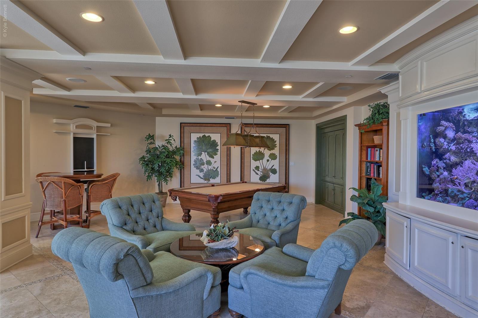 MANDALAY BEACH CLUB CONDO - Residential Lease