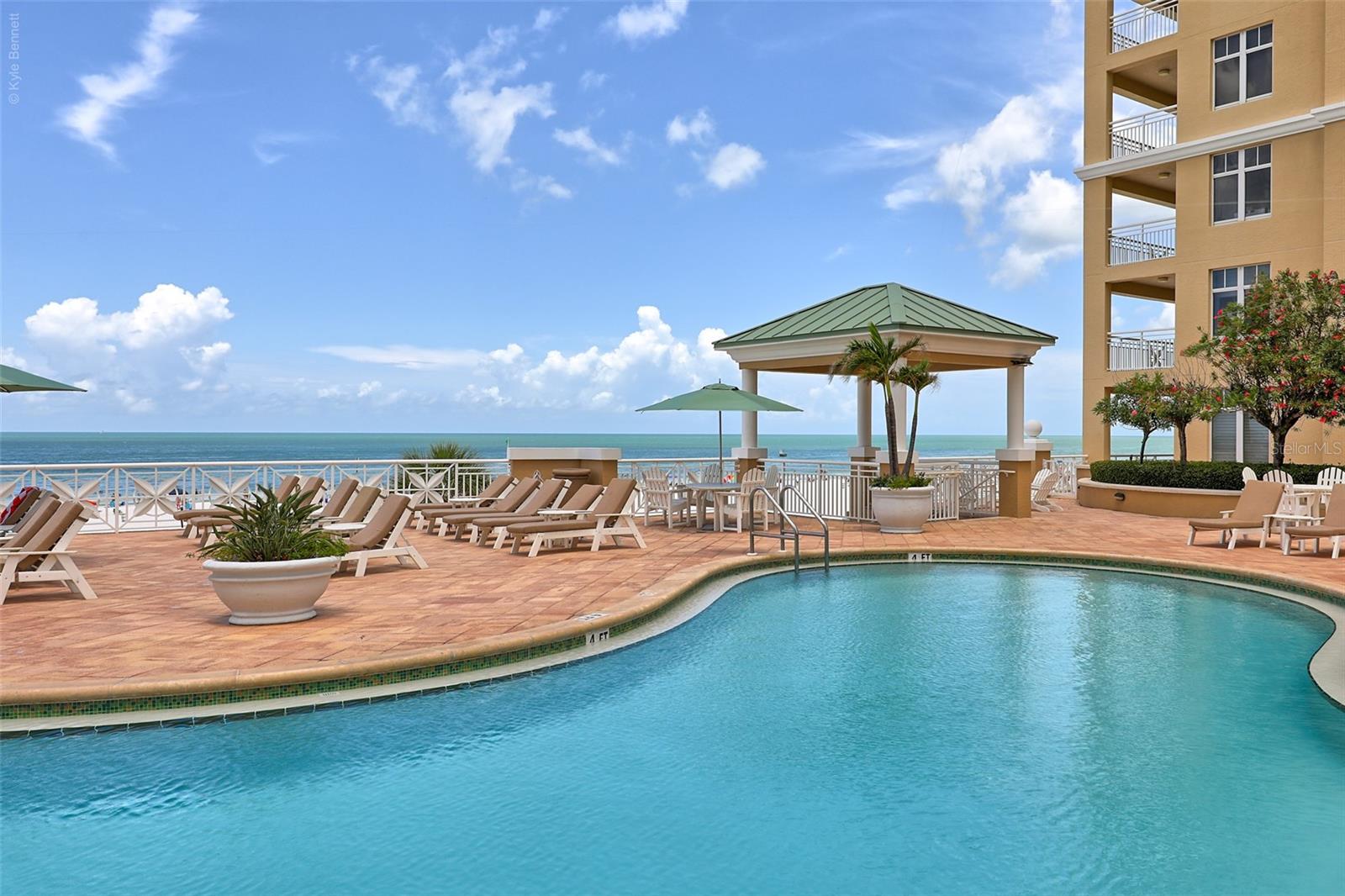 MANDALAY BEACH CLUB CONDO - Residential Lease