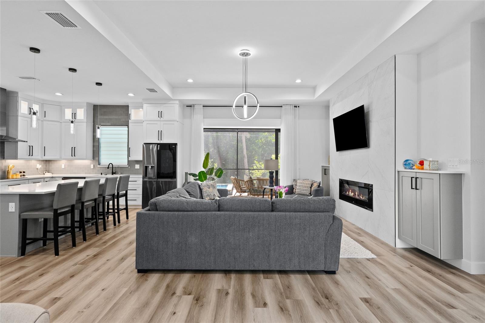Search Properties for Sale 4 4722 NEPTUNE ROAD
