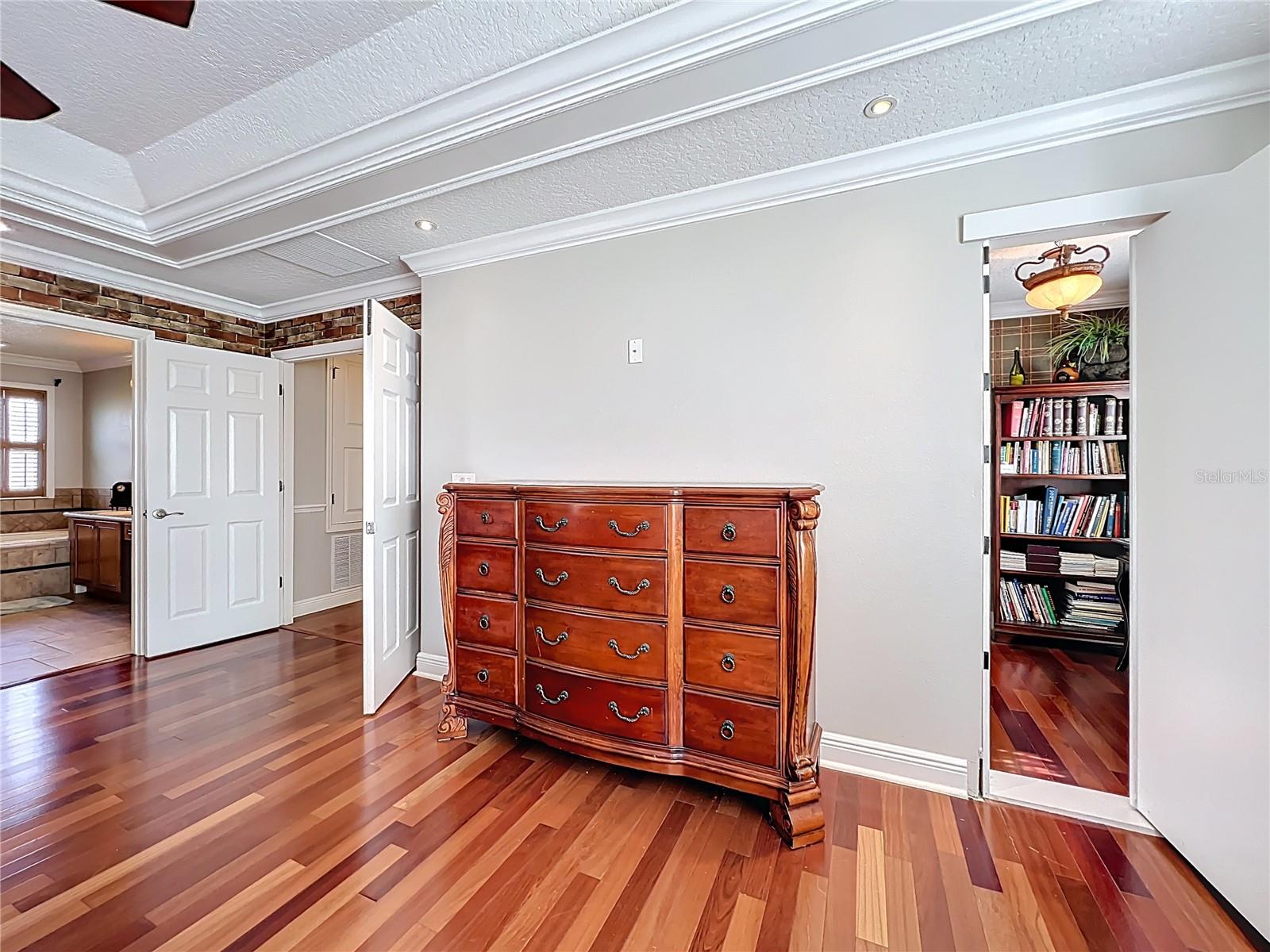 VINEYARDS SUB - Residential