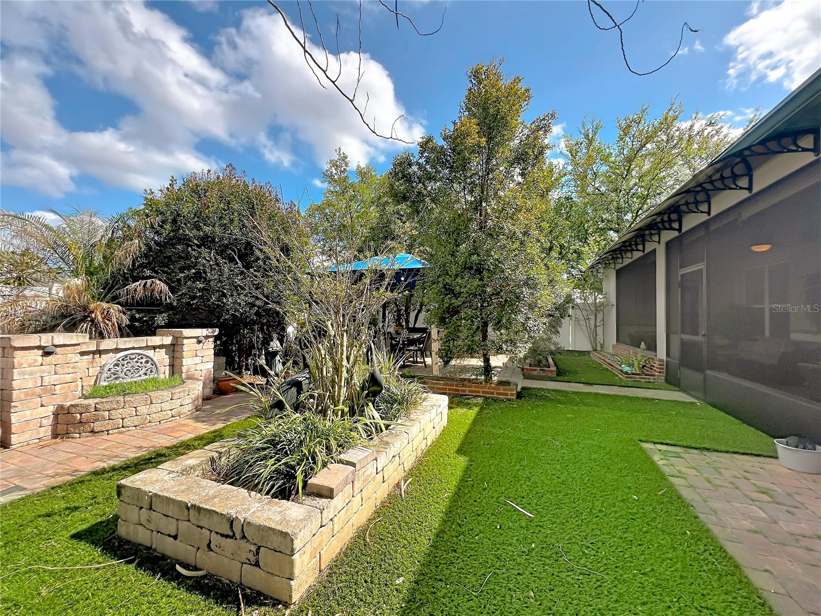 VINEYARDS SUB - Residential