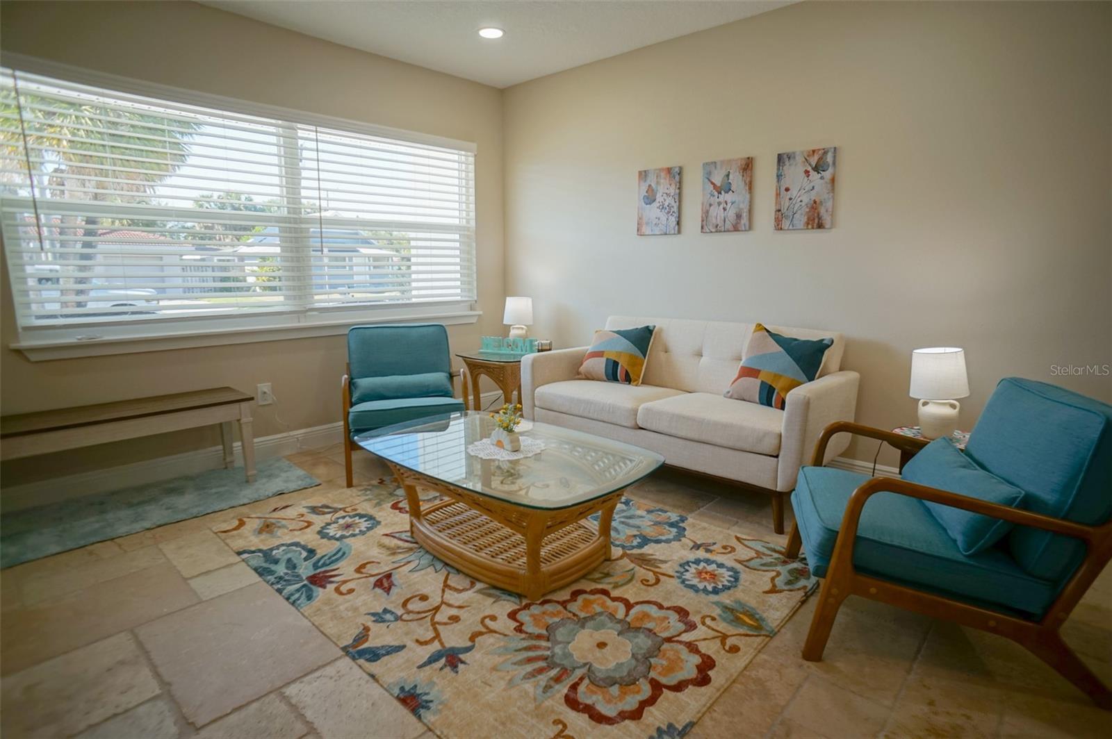 MANDALAY SUB - Residential Lease