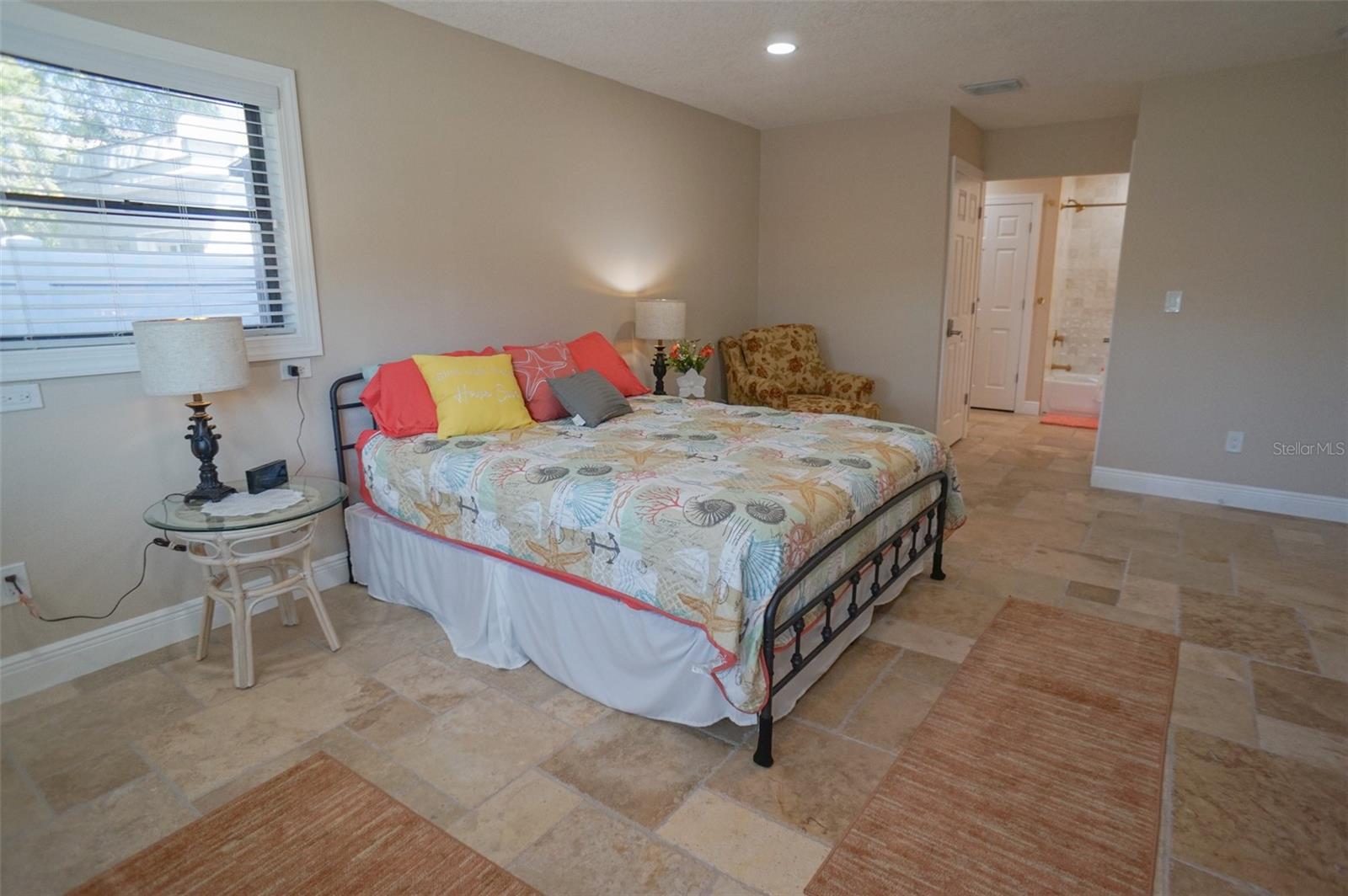 MANDALAY SUB - Residential Lease