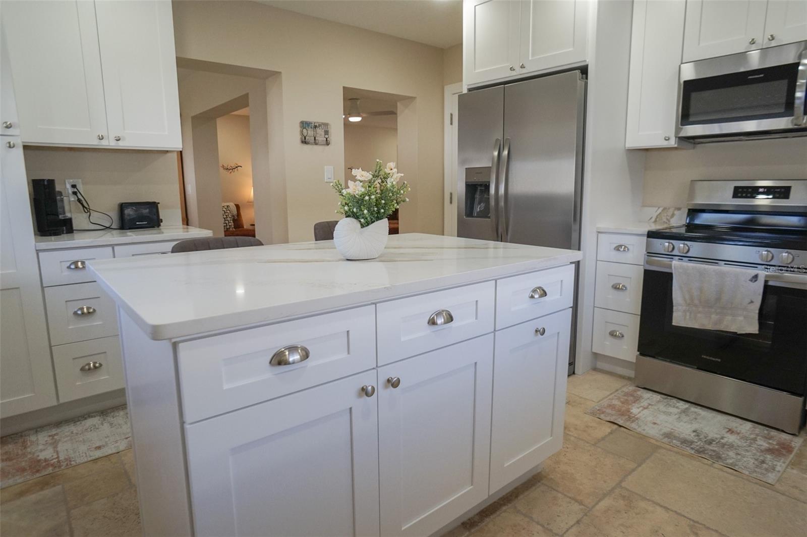 MANDALAY SUB - Residential Lease