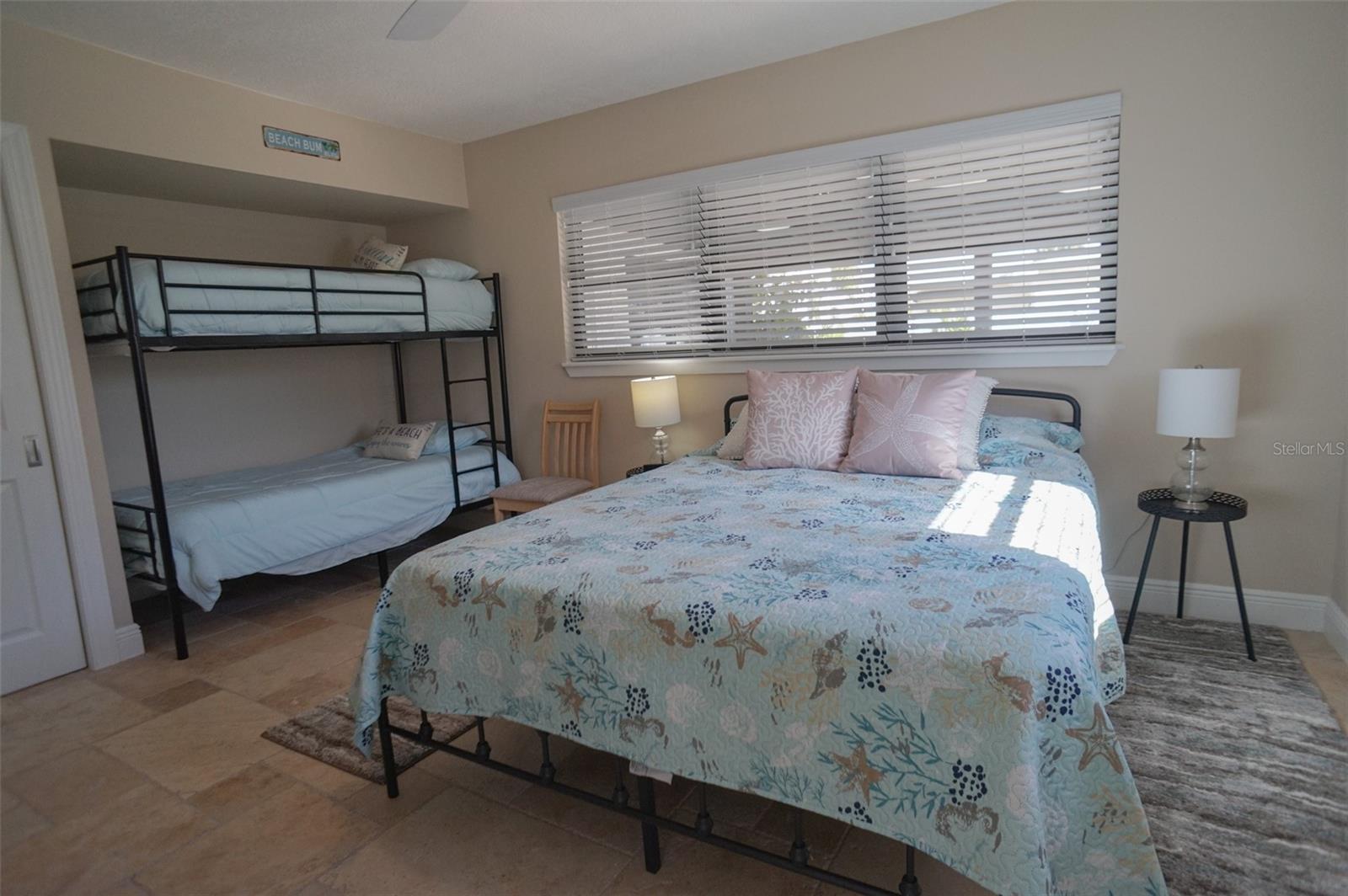 MANDALAY SUB - Residential Lease