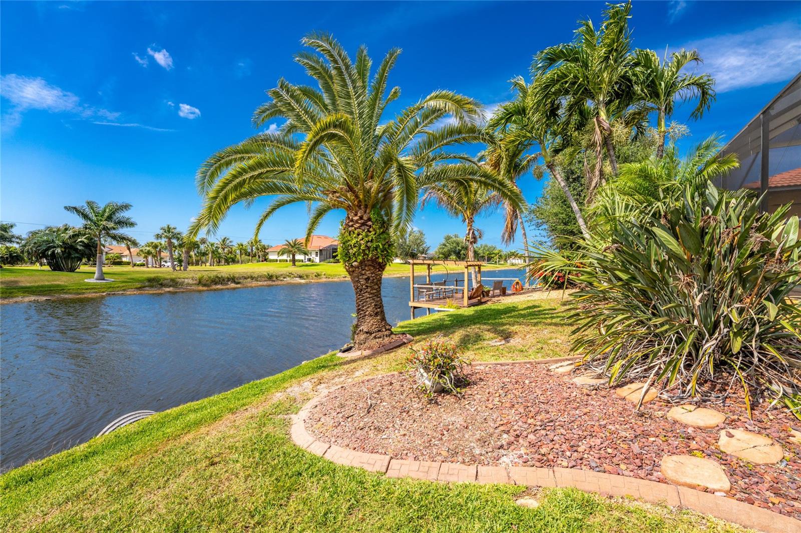 ROTONDA WEST PINE VALLEY - Residential