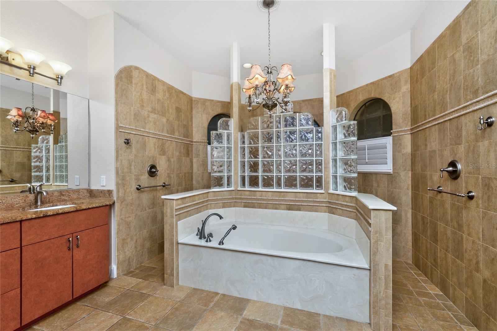 ROTONDA WEST PINE VALLEY - Residential