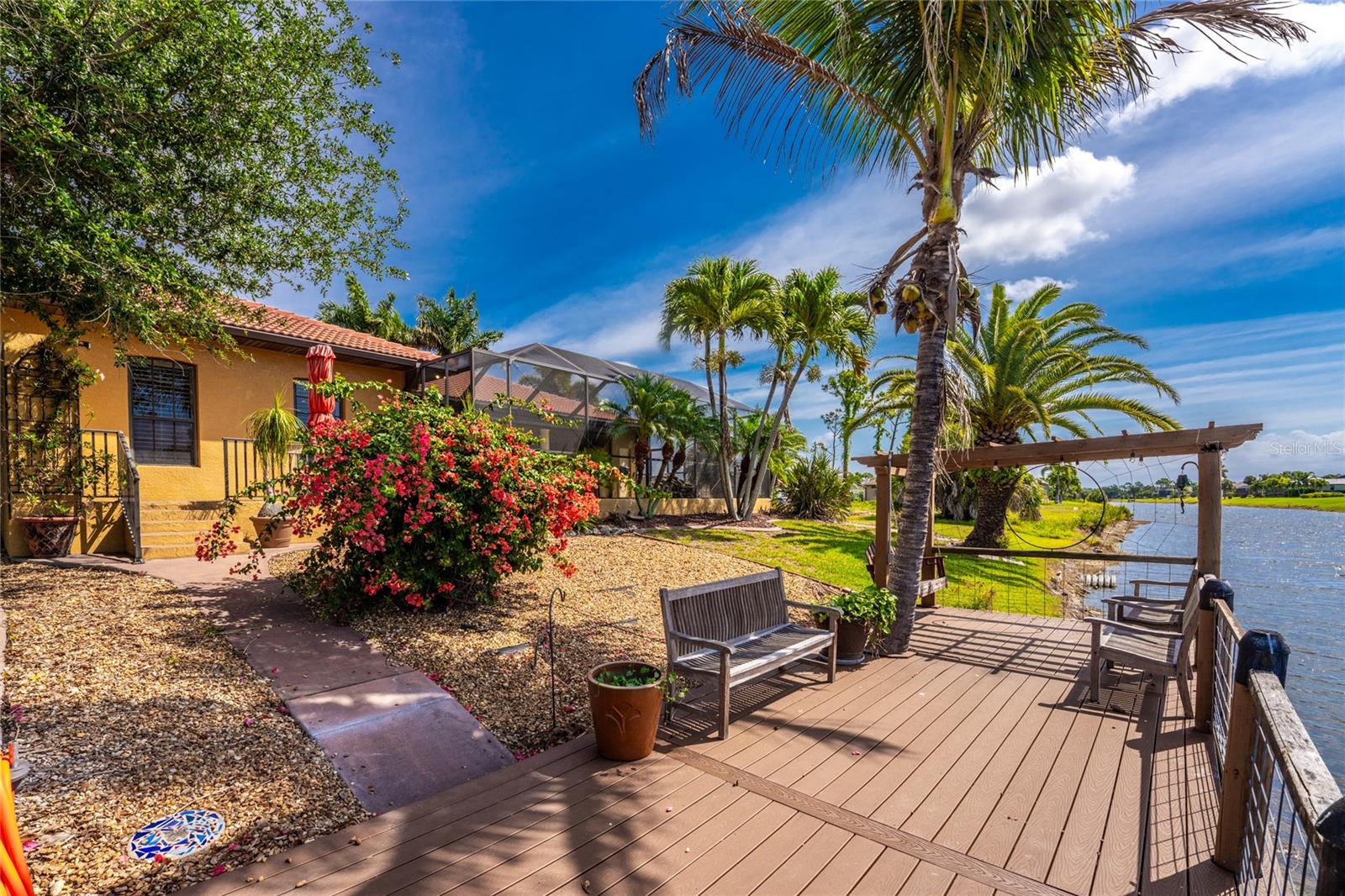 ROTONDA WEST PINE VALLEY - Residential
