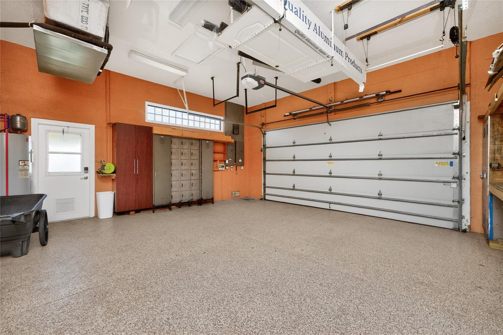 ROTONDA WEST PINE VALLEY - Residential