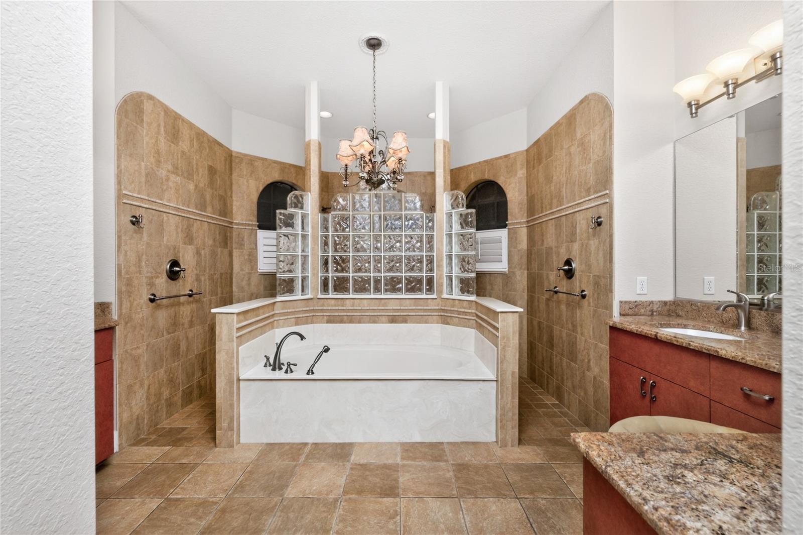 ROTONDA WEST PINE VALLEY - Residential