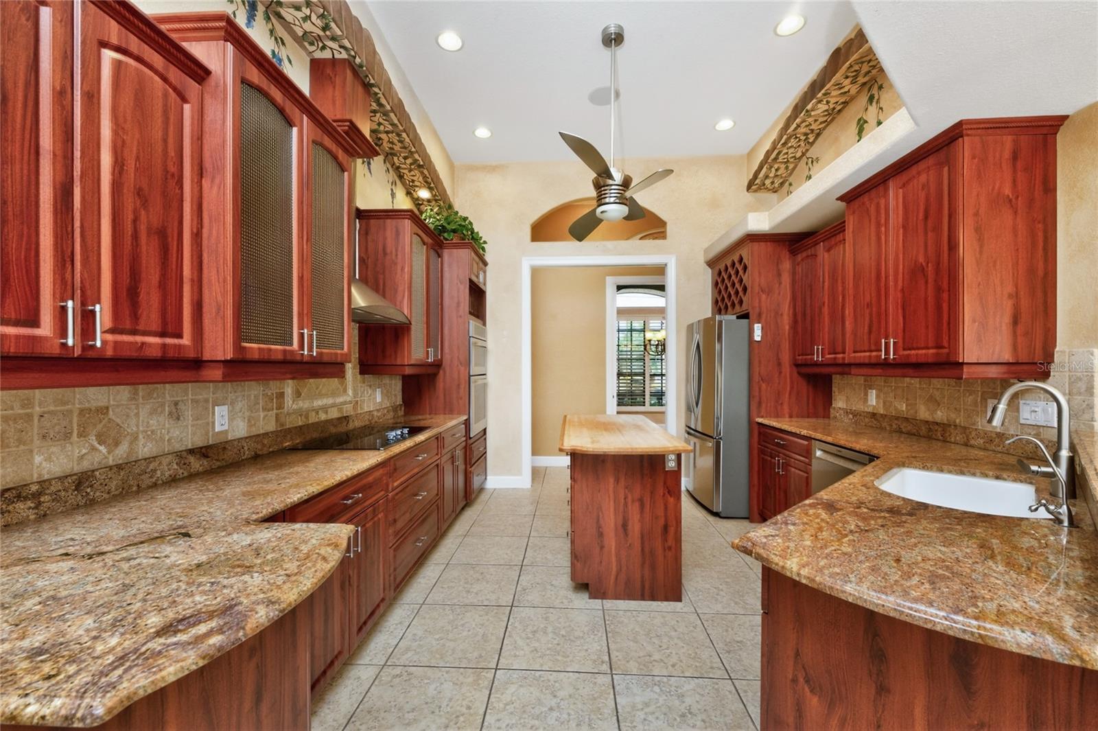 ROTONDA WEST PINE VALLEY - Residential