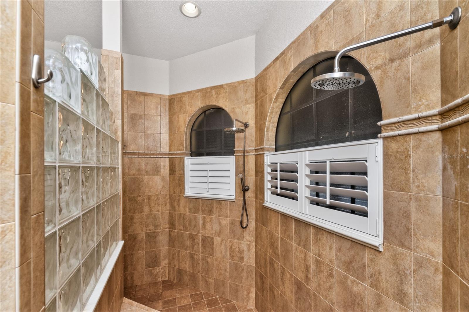 ROTONDA WEST PINE VALLEY - Residential