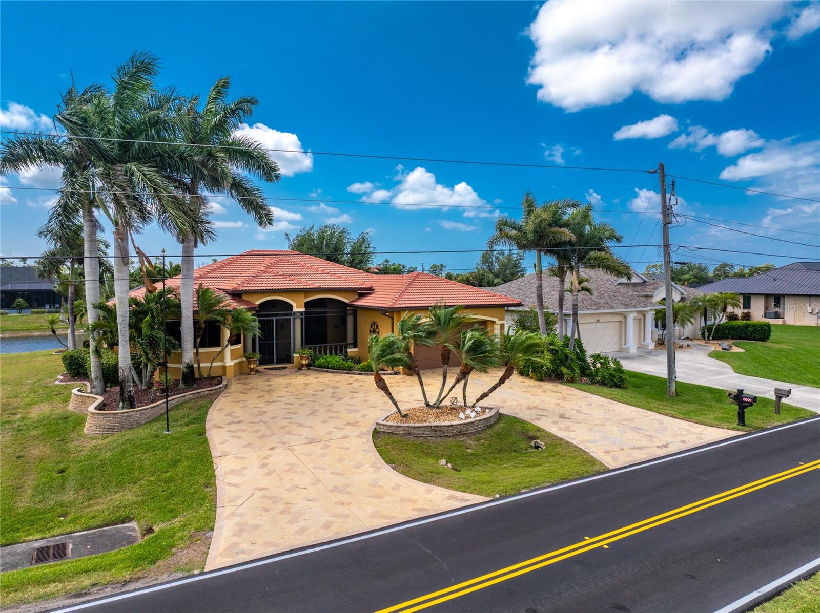 ROTONDA WEST PINE VALLEY - Residential