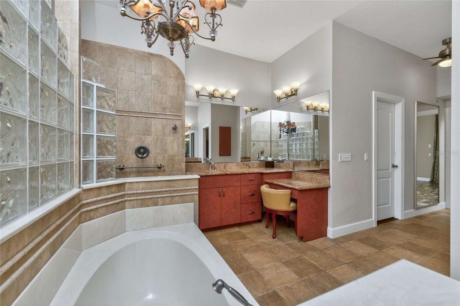 ROTONDA WEST PINE VALLEY - Residential