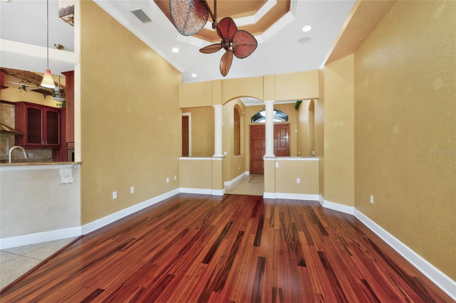 ROTONDA WEST PINE VALLEY - Residential