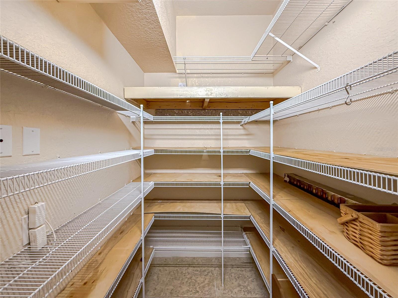 ROTONDA WEST PINE VALLEY - Residential