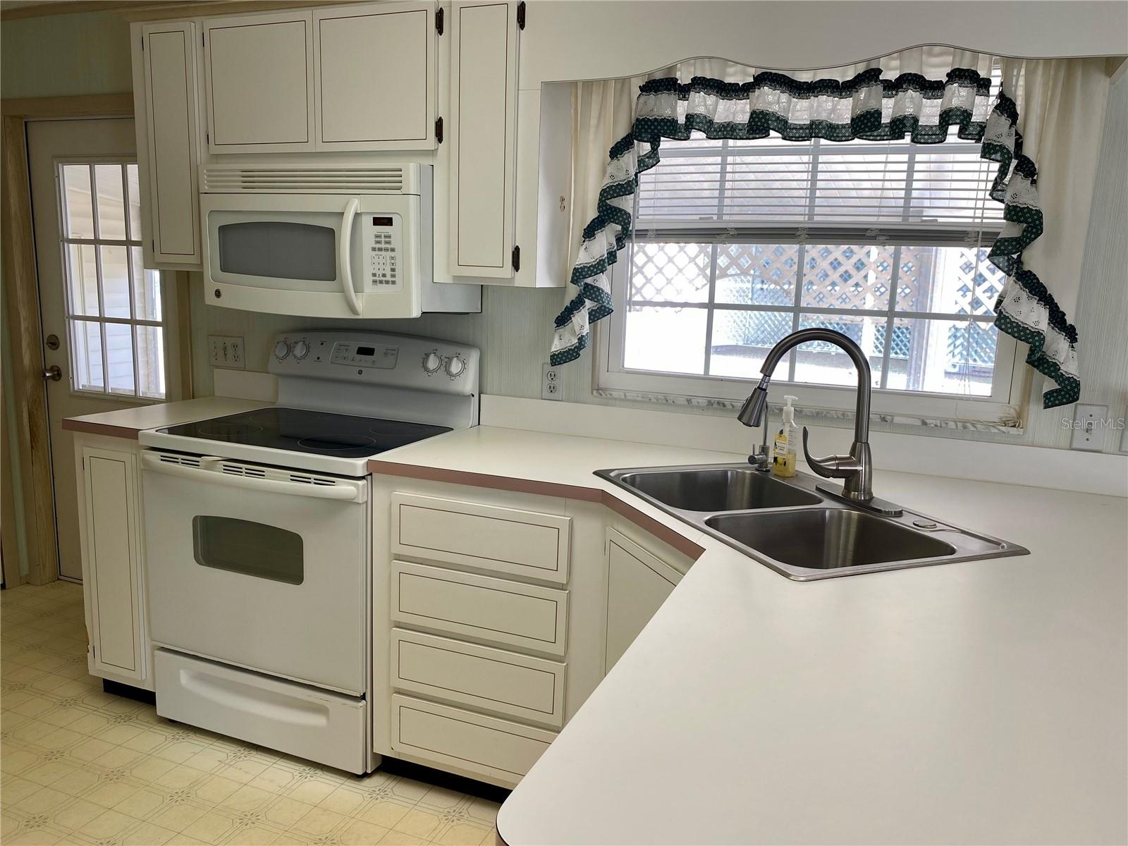 BROOKRIDGE COMM - Residential