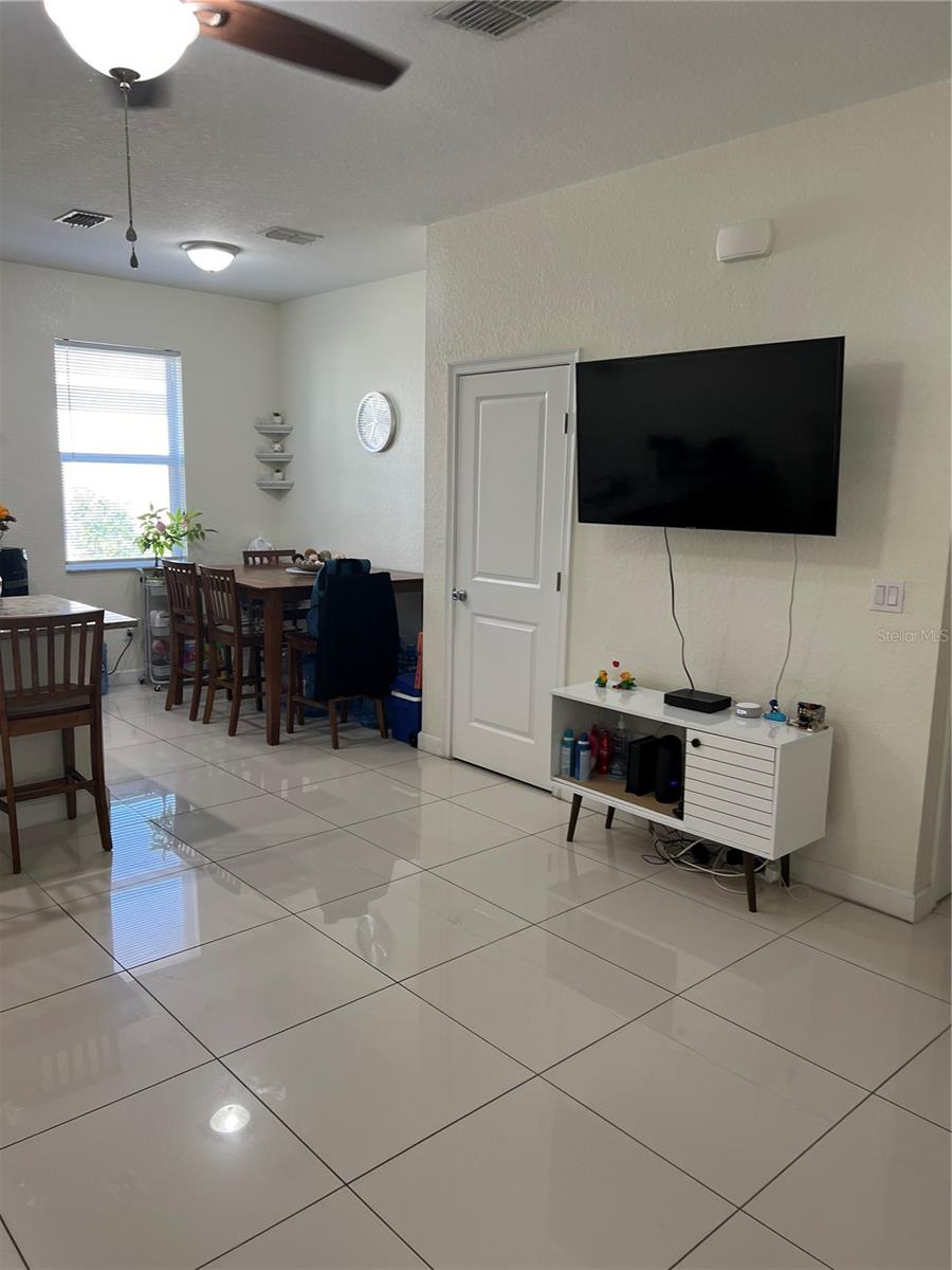 DAVENPORT - Residential Income