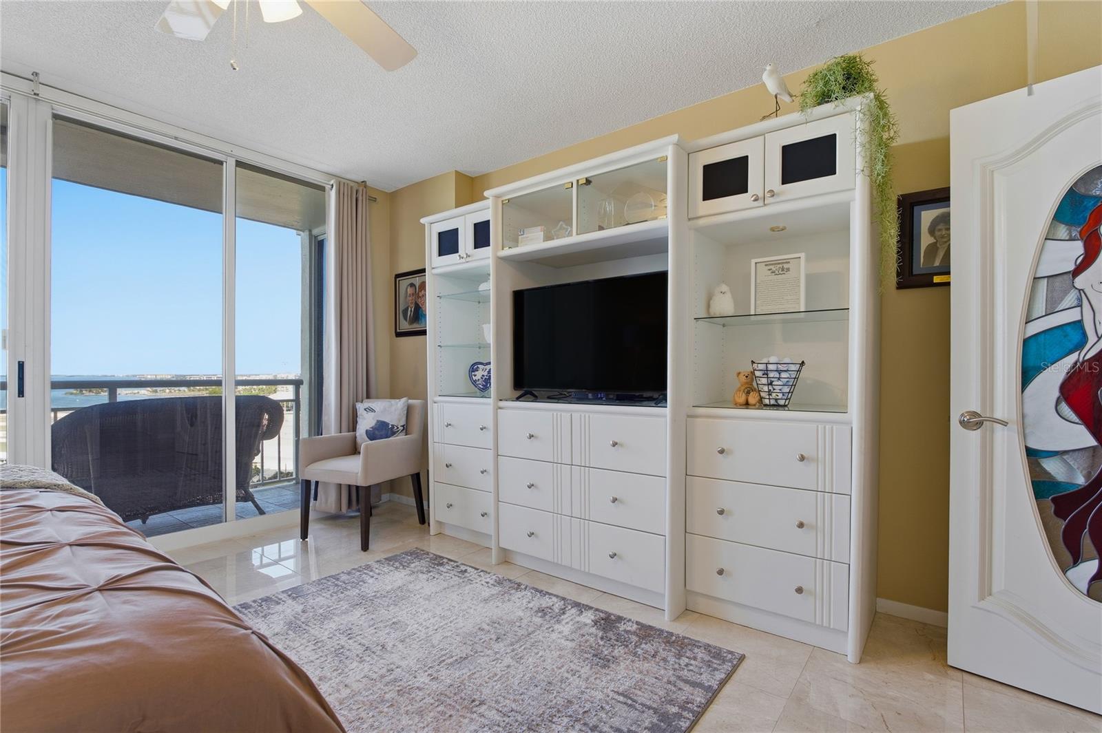 PIERCE 100 CONDO - Residential