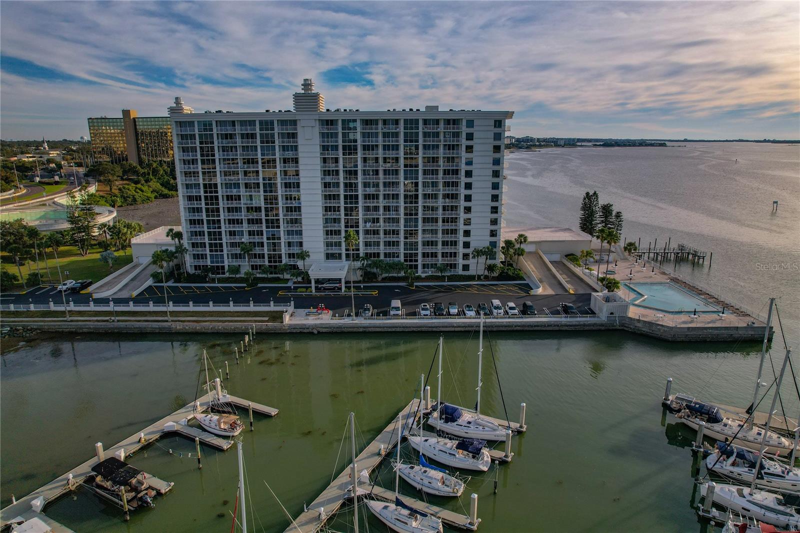 PIERCE 100 CONDO - Residential