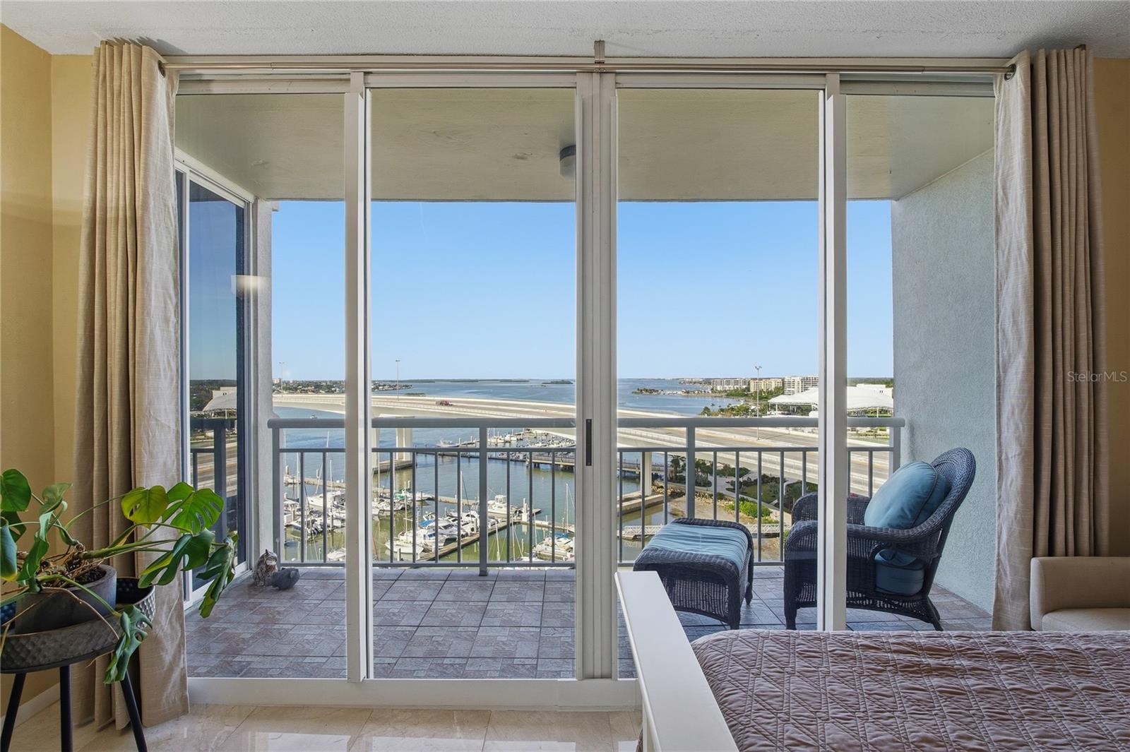 PIERCE 100 CONDO - Residential