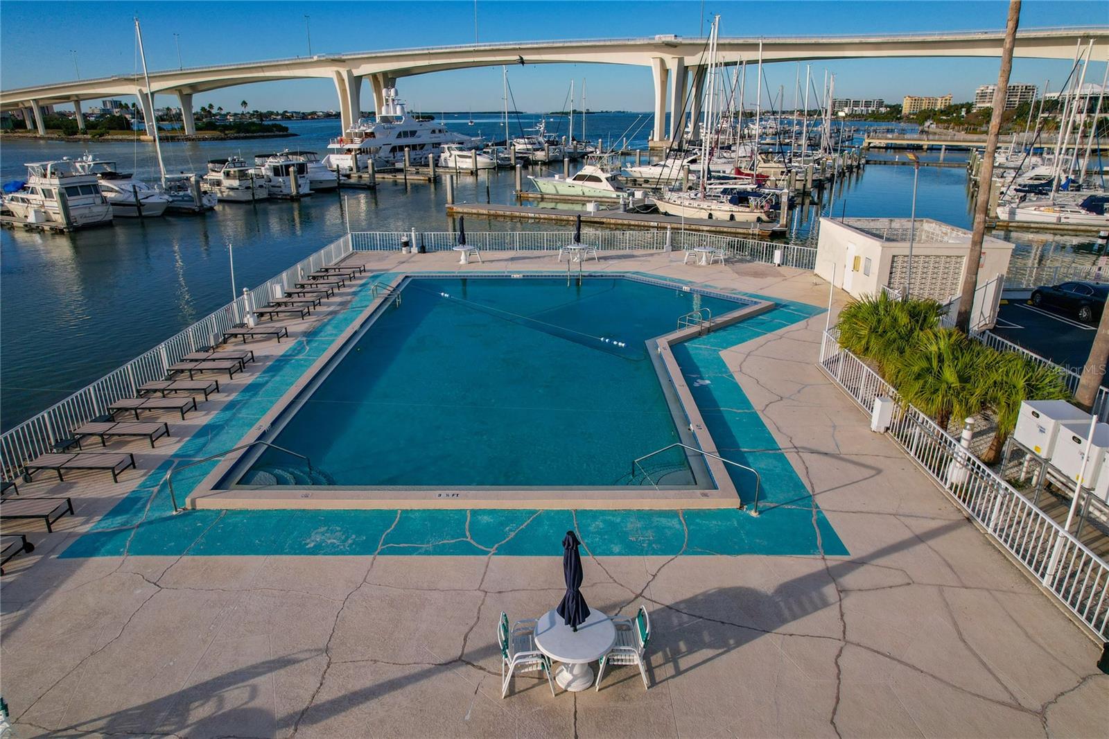 PIERCE 100 CONDO - Residential