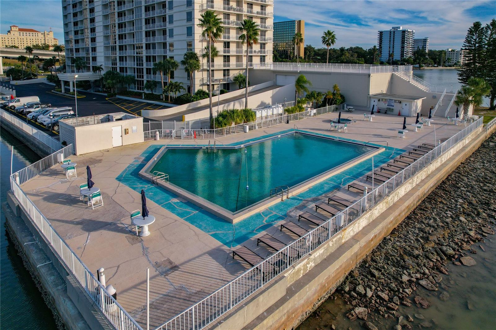 PIERCE 100 CONDO - Residential