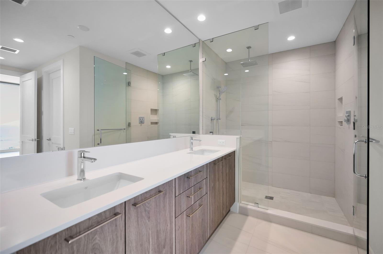ART HOUSE CONDO - Residential