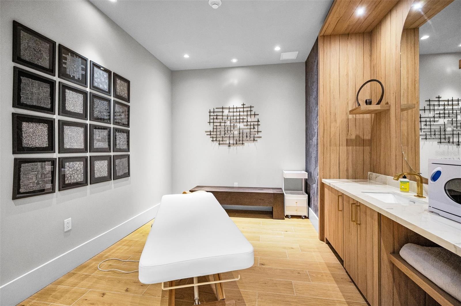 ART HOUSE CONDO - Residential