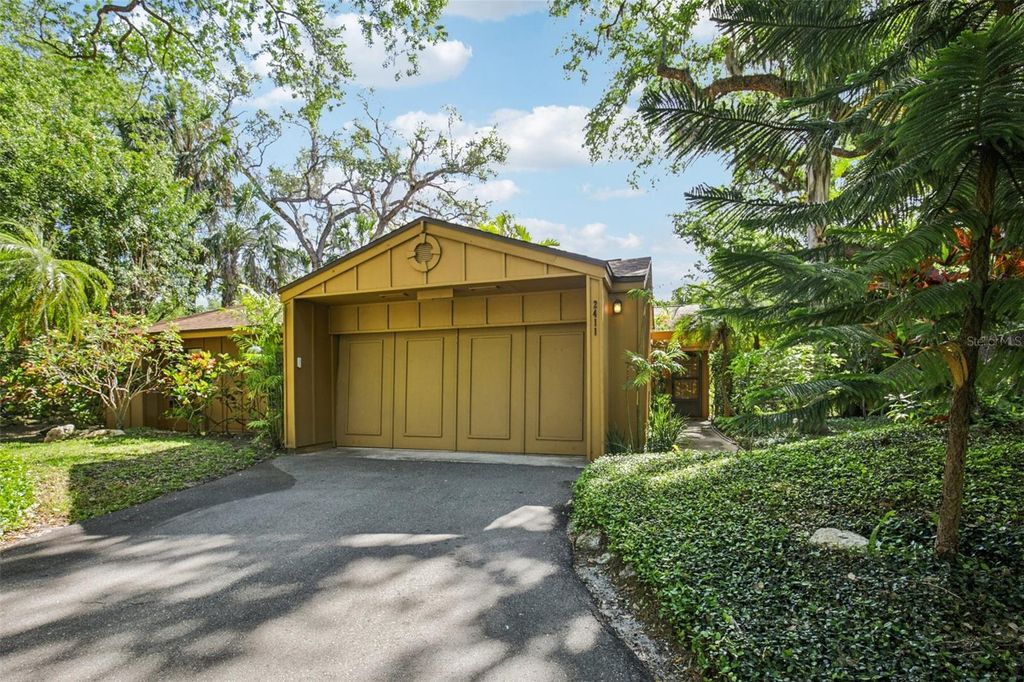 Photo of 2411 Pheasant Ln, Bradenton, FL 34209 (MLS # TB8484895)