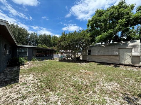 A home in WINTER HAVEN