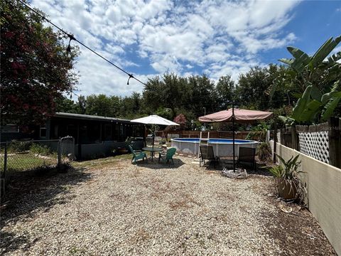 A home in WINTER HAVEN