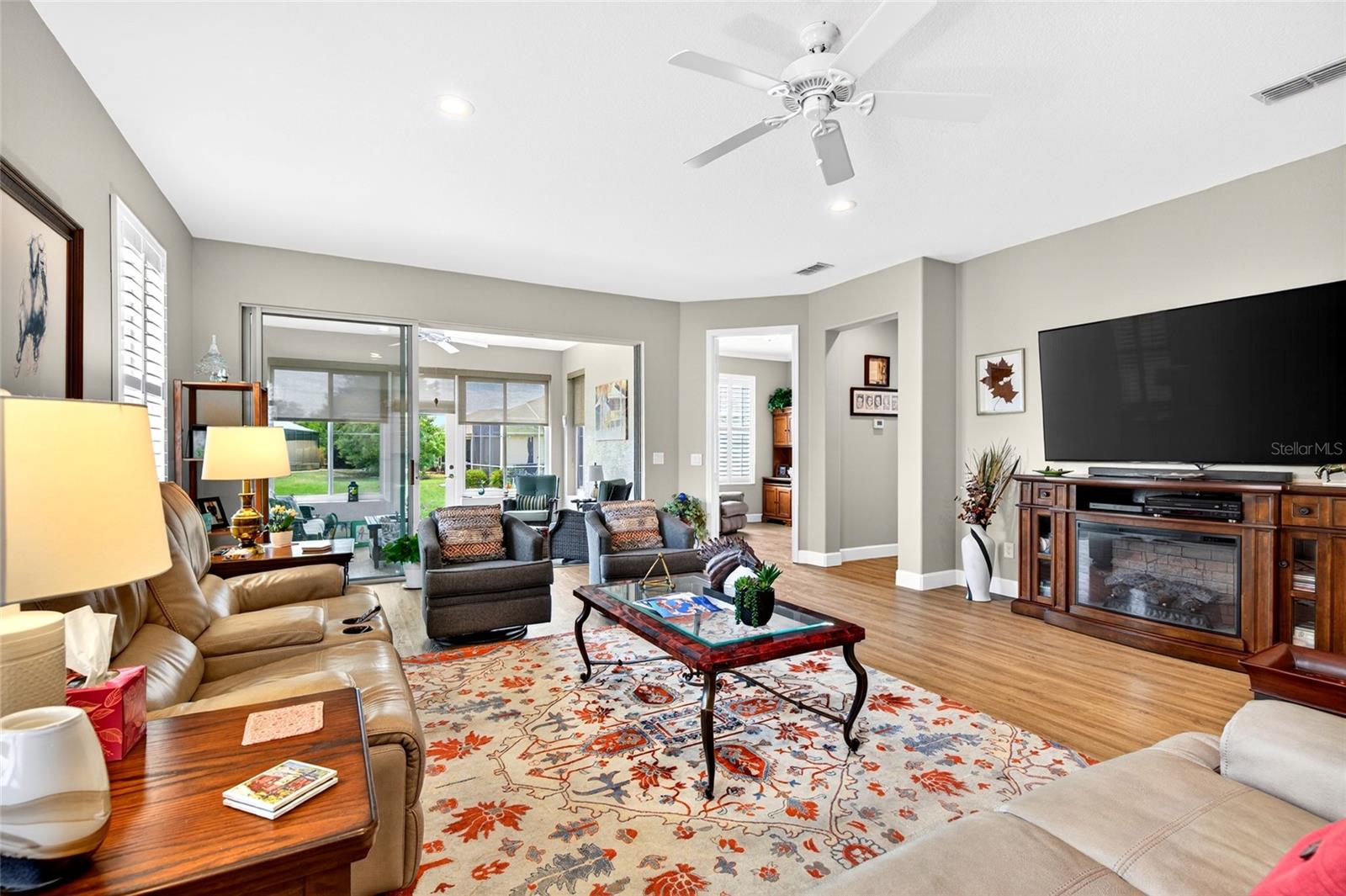 STONECREEK/DEL WEBB ARLINGTON - Residential