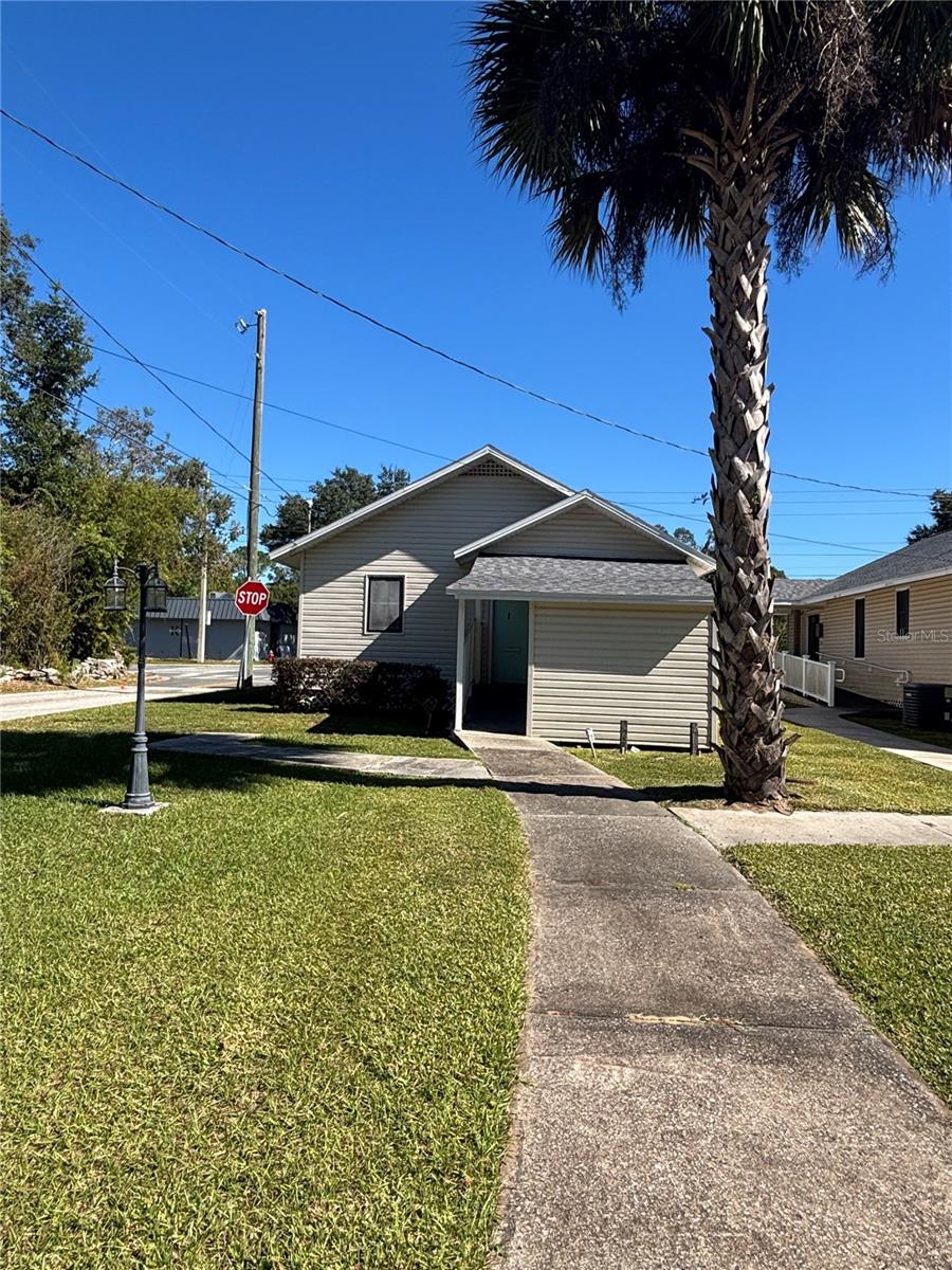 PALMERS ADD - Commercial Lease